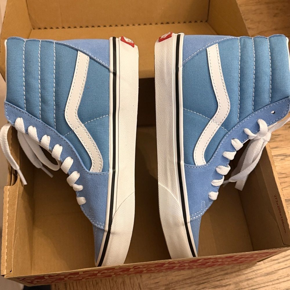 Vans Sk8-Hi Blue and White Sneakers. High tops. New - Picture 4 of 11